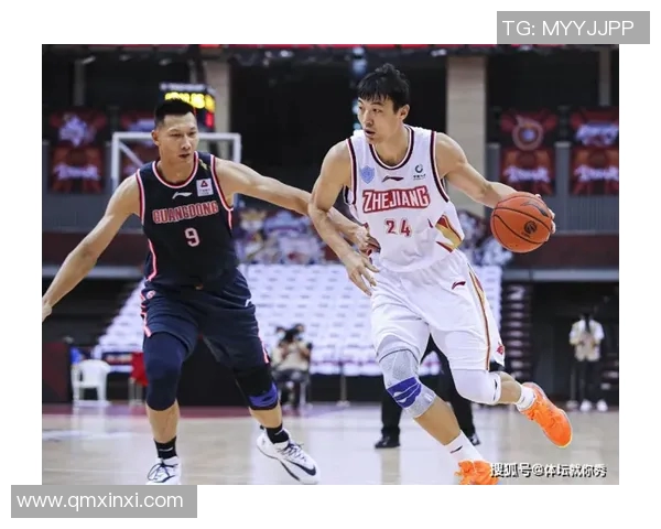 广州羽毛球队与深圳羽毛球队赛后复盘分析比赛节奏与战术对比